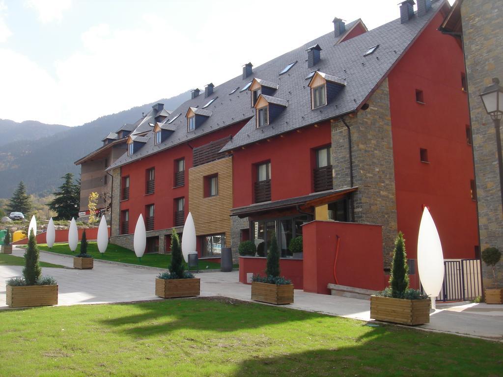 Nubahotel Vielha Exteriér fotografie