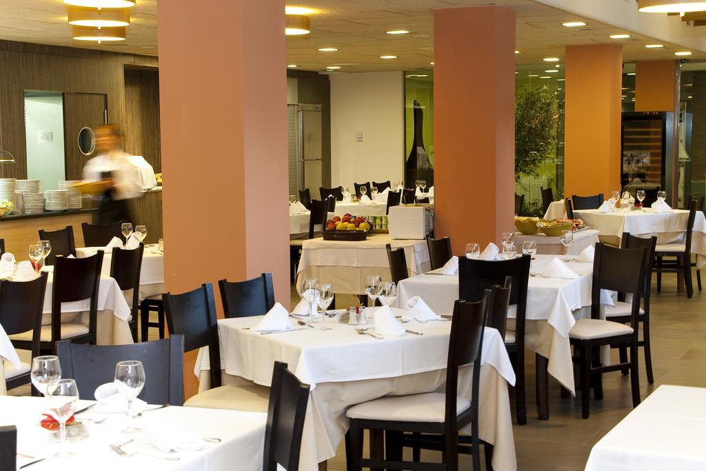 Nubahotel Vielha Exteriér fotografie