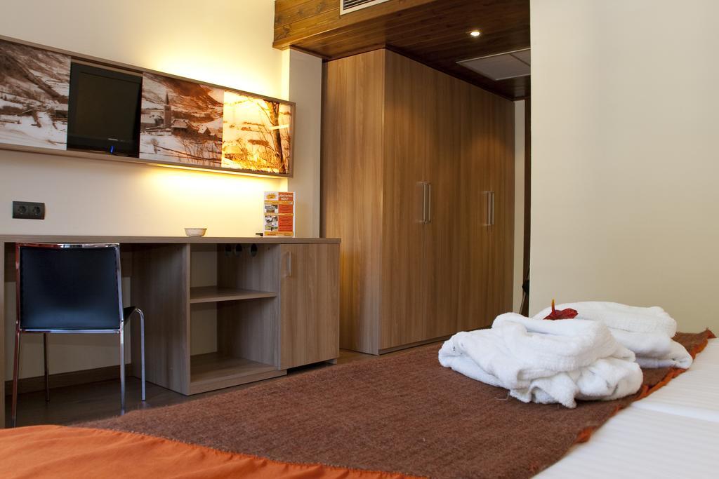 Nubahotel Vielha Pokoj fotografie
