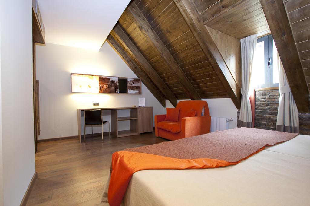Nubahotel Vielha Pokoj fotografie