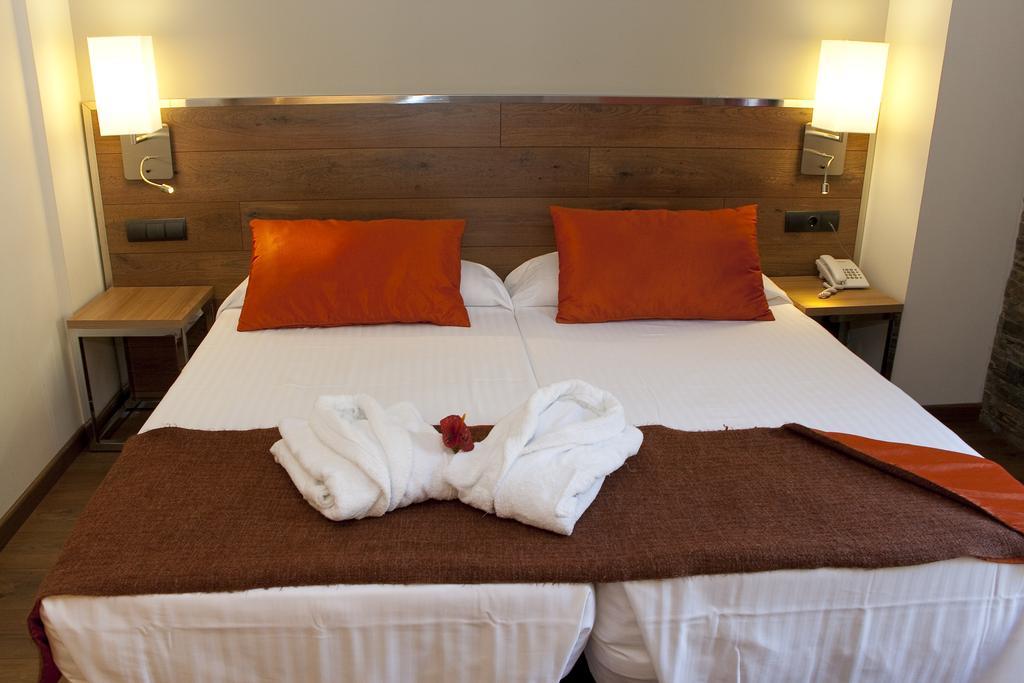 Nubahotel Vielha Pokoj fotografie