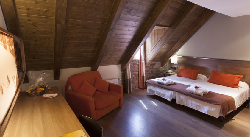 Nubahotel Vielha Exteriér fotografie