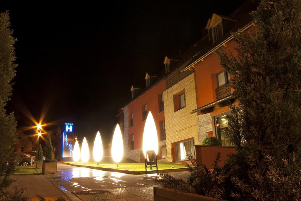 Nubahotel Vielha Exteriér fotografie